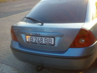 Ford Mondeo foto 3