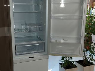 Cumpar frigidere (nefuncționale )