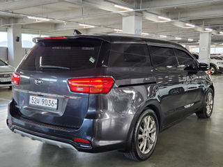 KIA Carnival foto 17