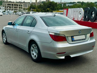 BMW 5 Series foto 8