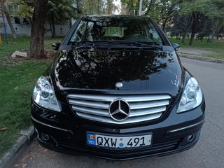 Mercedes B-Class foto 3