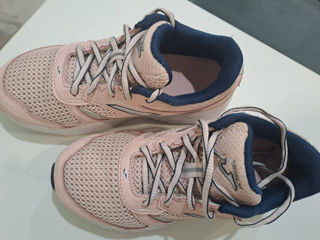 Обувь для девочки 32р (Nike, Joma)