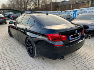 BMW 5 Series foto 5