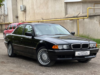 BMW 7 Series foto 3