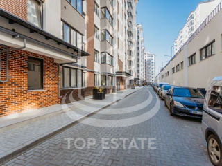 Apartament cu 2 camere, 78 m², Buiucani, Chișinău foto 13