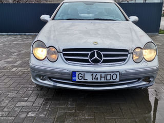 Mercedes CLK-Class foto 2