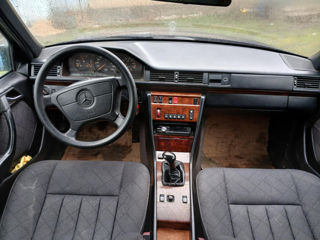 Mercedes E-Class foto 5