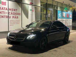 Mercedes E-Class foto 1