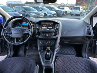 Ford Focus foto 8