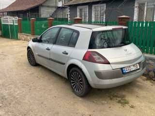 Renault Megane foto 2