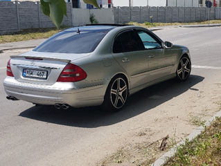 Mercedes E-Class foto 3