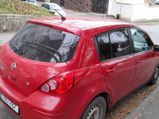 Nissan Versa foto 5