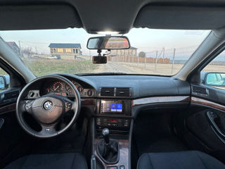 BMW 5 Series foto 10