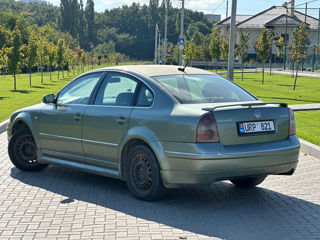 Volkswagen Passat foto 3