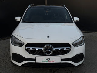 Mercedes GLA foto 2