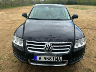 Volkswagen Touareg foto 3