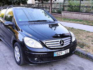 Mercedes B-Class foto 6