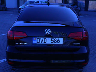 Volkswagen Jetta foto 4