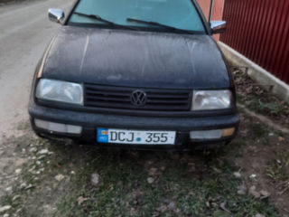 Volkswagen Vento foto 2