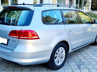 Volkswagen Passat foto 3