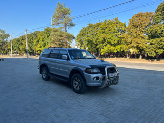 Mitsubishi Pajero Sport foto 2