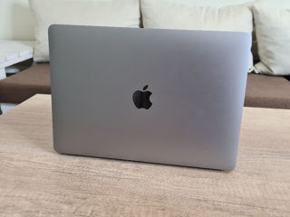 MacBook Air 13 2020 (i5/8gb/512gb)