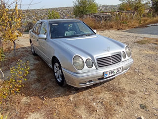 Mercedes E Class foto 3