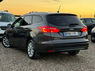 Ford Focus foto 6