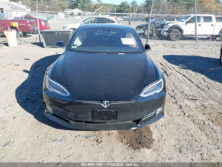 Tesla Model S foto 2