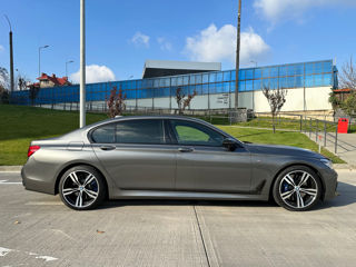 BMW 7 Series foto 7