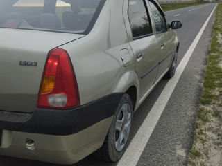 Dacia Logan foto 2