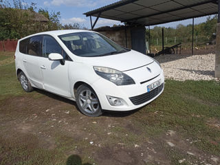 Renault Grand Scenic foto 2