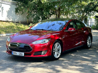 Tesla Model S foto 3