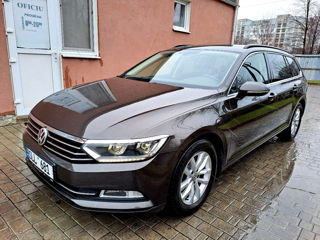 Volkswagen Passat foto 3