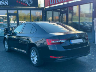 Skoda Superb foto 8