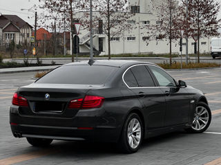 BMW 5 Series foto 4