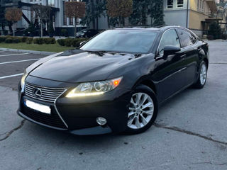 Lexus ES Series