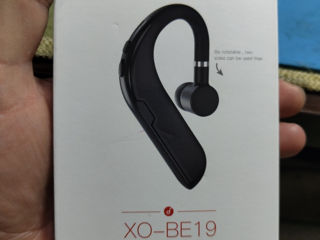 Bluetooth гарнитура - 350 лей.