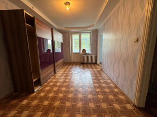 Apartament cu 3 camere, 60 m², Gara de nord, Bălți