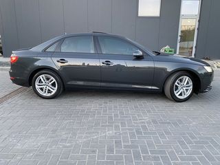 Audi A4 foto 2