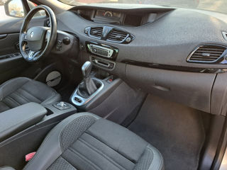 Renault Grand Scenic foto 8