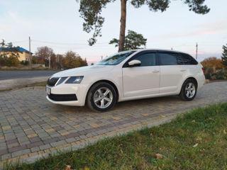 Skoda Octavia foto 1