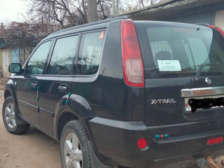 Nissan X-Trail foto 3