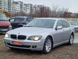 BMW 7 Series foto 3