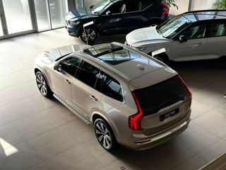 Volvo XC90 foto 8