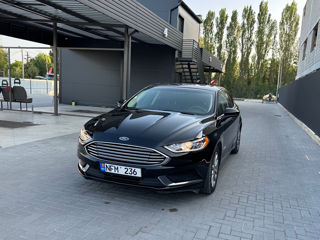 Ford Fusion foto 2