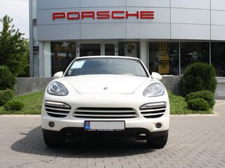 Porsche Cayenne foto 2