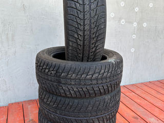 235/55 R17 Nokian WR SUV 3