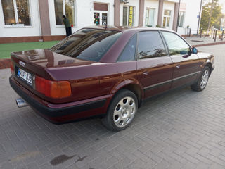 Audi 100