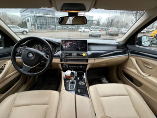 BMW 5 Series foto 8